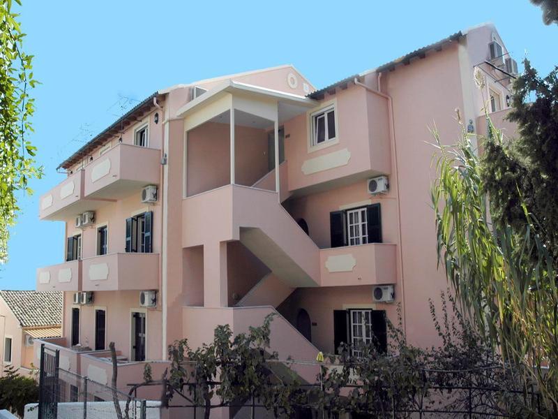 Alexis Apartments Benitses  Exterior photo